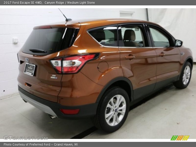 Canyon Ridge / Medium Light Stone 2017 Ford Escape SE 4WD