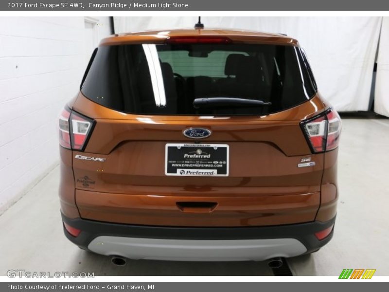Canyon Ridge / Medium Light Stone 2017 Ford Escape SE 4WD
