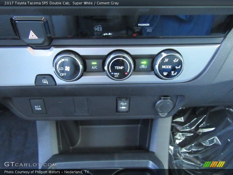 Controls of 2017 Tacoma SR5 Double Cab