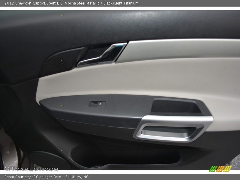 Mocha Steel Metallic / Black/Light Titanium 2012 Chevrolet Captiva Sport LT