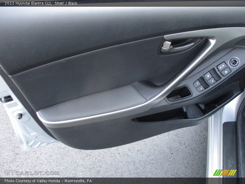 Silver / Black 2013 Hyundai Elantra GLS