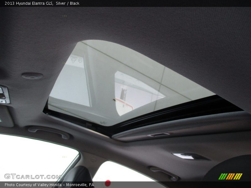 Silver / Black 2013 Hyundai Elantra GLS