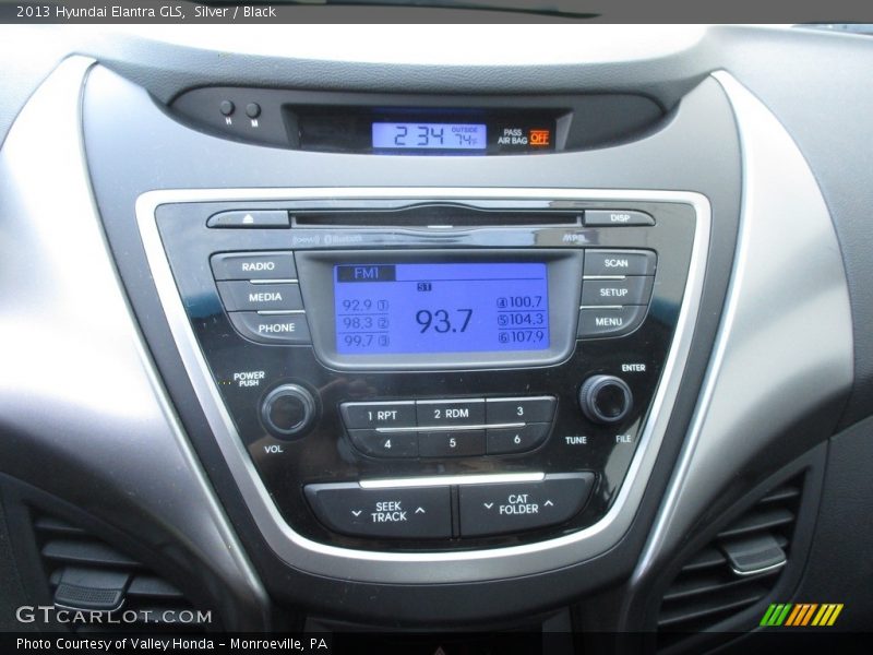 Silver / Black 2013 Hyundai Elantra GLS
