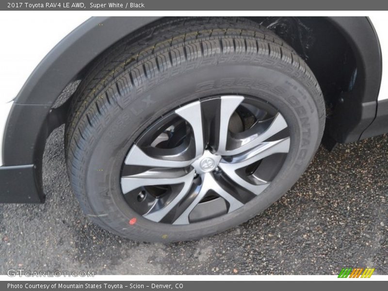 Super White / Black 2017 Toyota RAV4 LE AWD