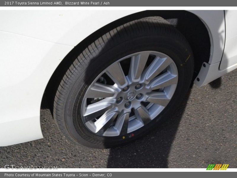 Blizzard White Pearl / Ash 2017 Toyota Sienna Limited AWD