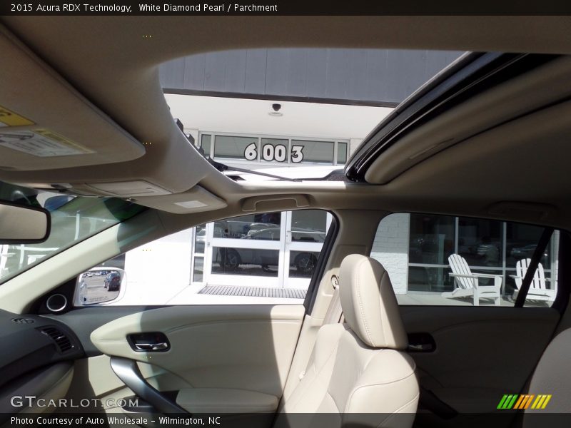 White Diamond Pearl / Parchment 2015 Acura RDX Technology