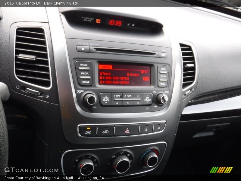 Dark Cherry / Black 2015 Kia Sorento LX