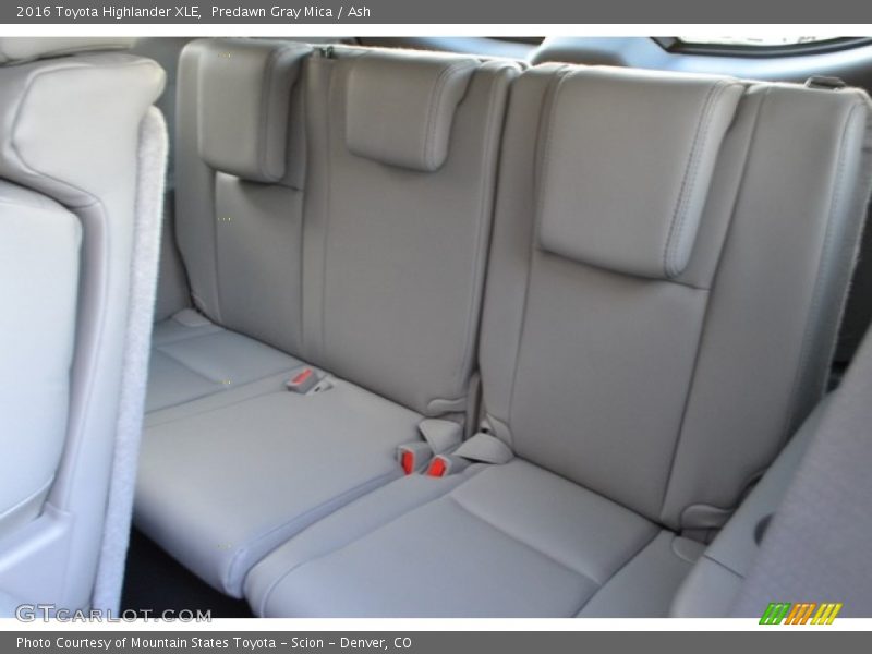 Predawn Gray Mica / Ash 2016 Toyota Highlander XLE