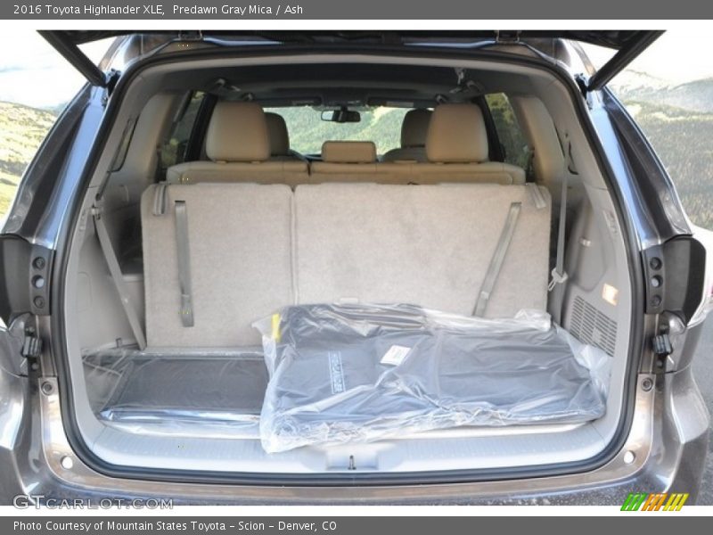 Predawn Gray Mica / Ash 2016 Toyota Highlander XLE