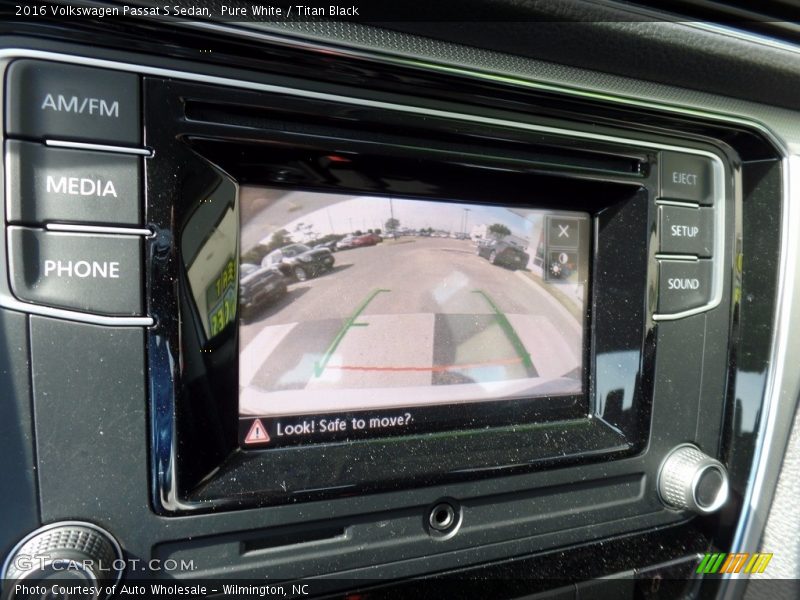 Pure White / Titan Black 2016 Volkswagen Passat S Sedan