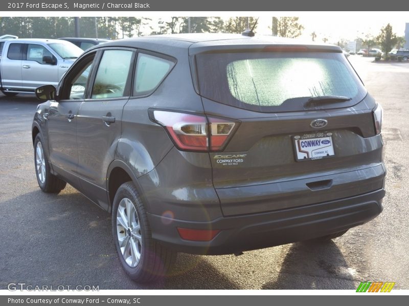 Magnetic / Charcoal Black 2017 Ford Escape S