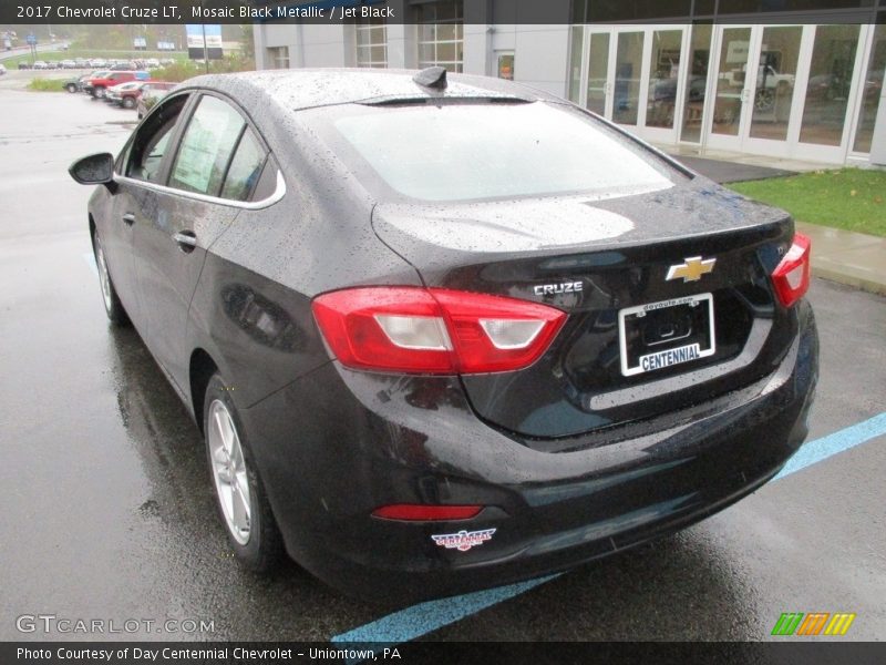 Mosaic Black Metallic / Jet Black 2017 Chevrolet Cruze LT
