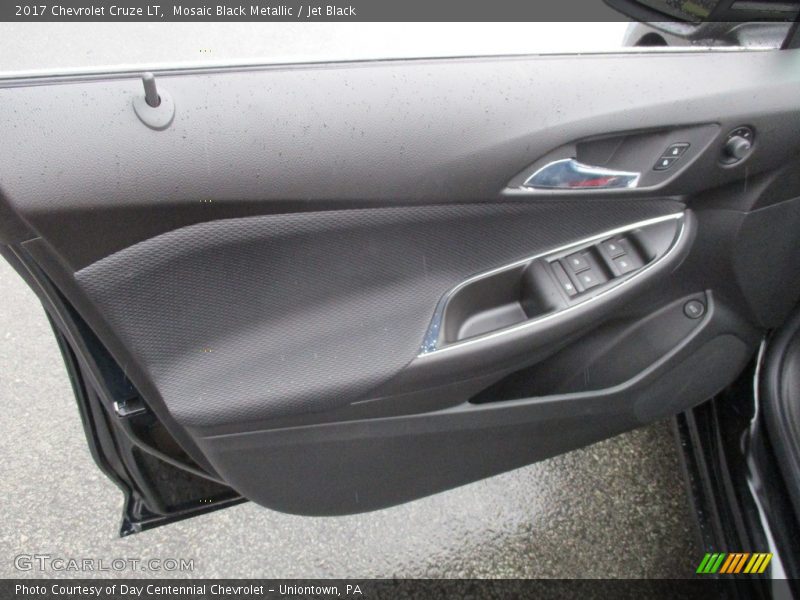 Mosaic Black Metallic / Jet Black 2017 Chevrolet Cruze LT