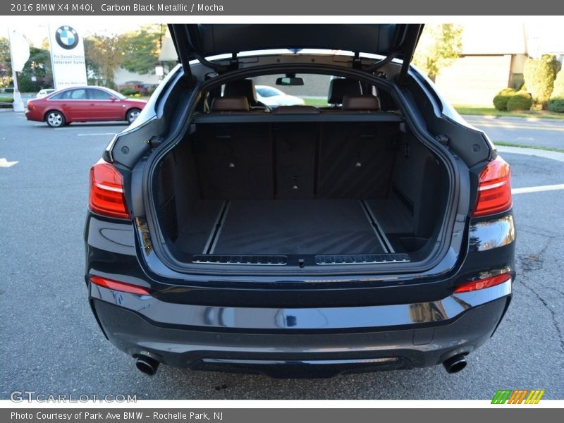  2016 X4 M40i Trunk