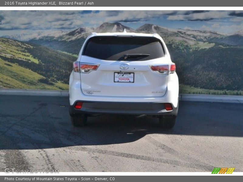 Blizzard Pearl / Ash 2016 Toyota Highlander XLE