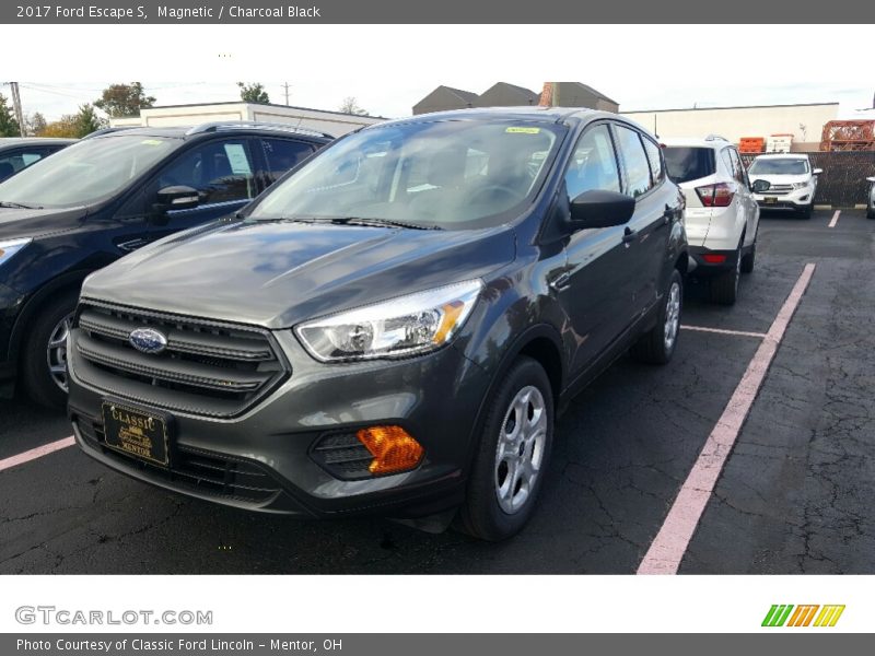 Magnetic / Charcoal Black 2017 Ford Escape S