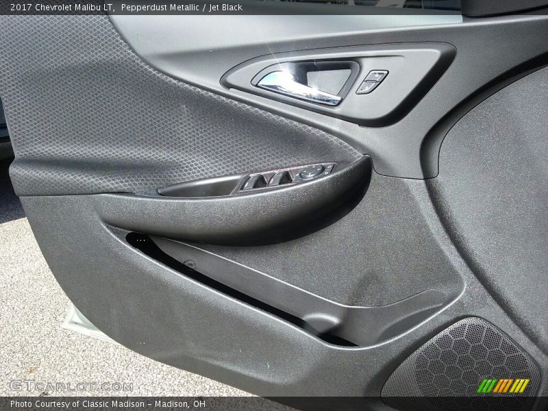 Pepperdust Metallic / Jet Black 2017 Chevrolet Malibu LT