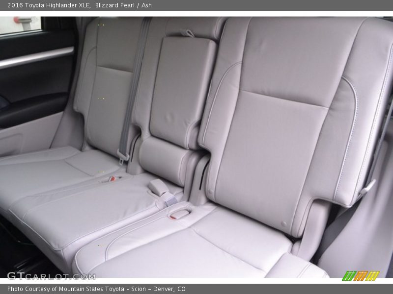Blizzard Pearl / Ash 2016 Toyota Highlander XLE