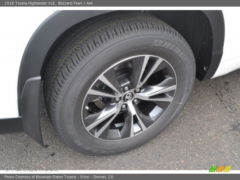 Blizzard Pearl / Ash 2016 Toyota Highlander XLE