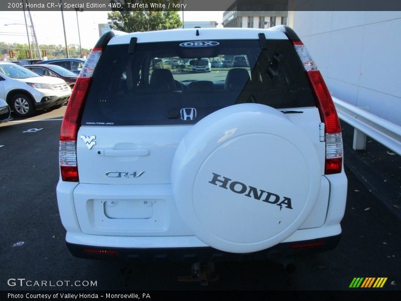 Taffeta White / Ivory 2005 Honda CR-V Special Edition 4WD