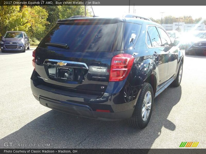 Blue Velvet Metallic / Jet Black 2017 Chevrolet Equinox LT AWD