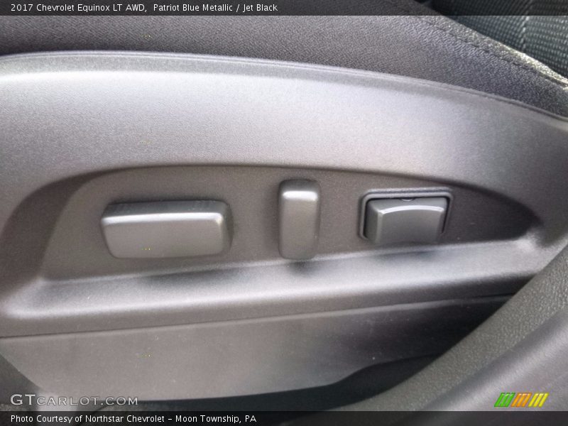 Patriot Blue Metallic / Jet Black 2017 Chevrolet Equinox LT AWD