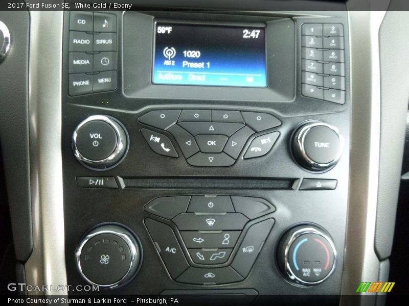 White Gold / Ebony 2017 Ford Fusion SE