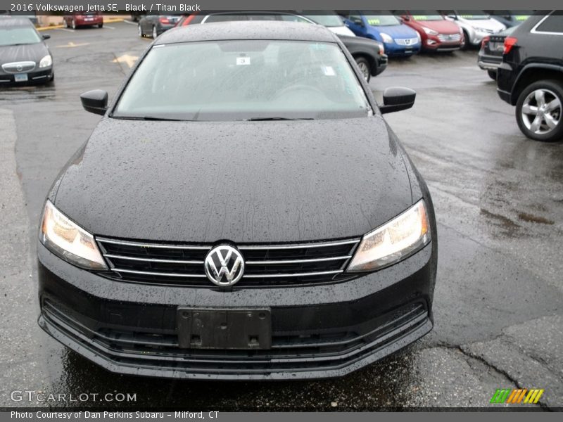 Black / Titan Black 2016 Volkswagen Jetta SE