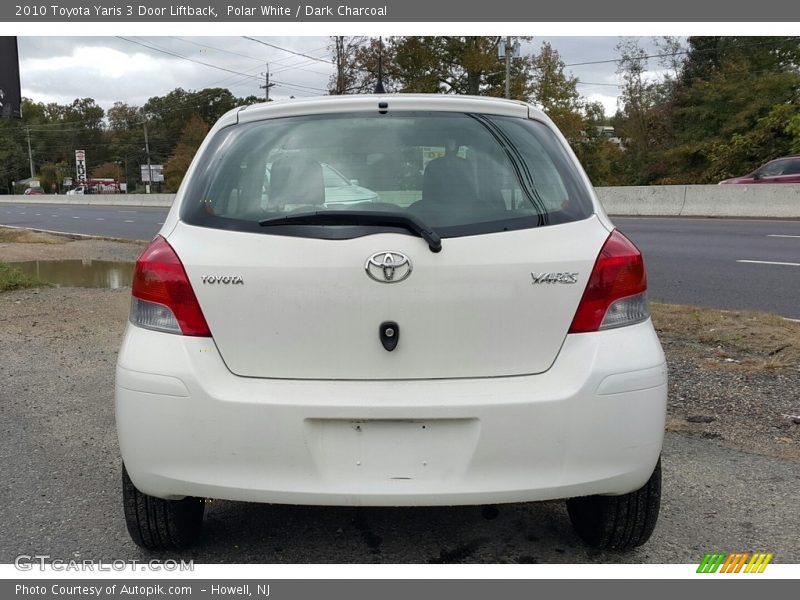 Polar White / Dark Charcoal 2010 Toyota Yaris 3 Door Liftback