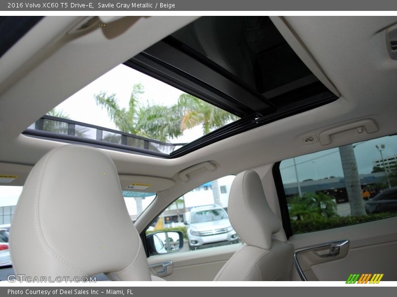 Sunroof of 2016 XC60 T5 Drive-E