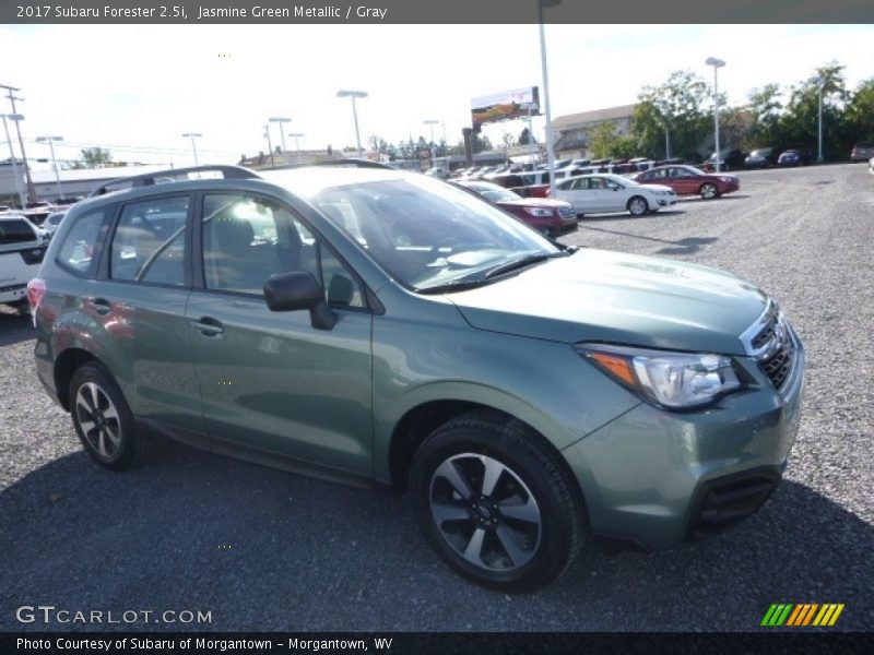 Jasmine Green Metallic / Gray 2017 Subaru Forester 2.5i