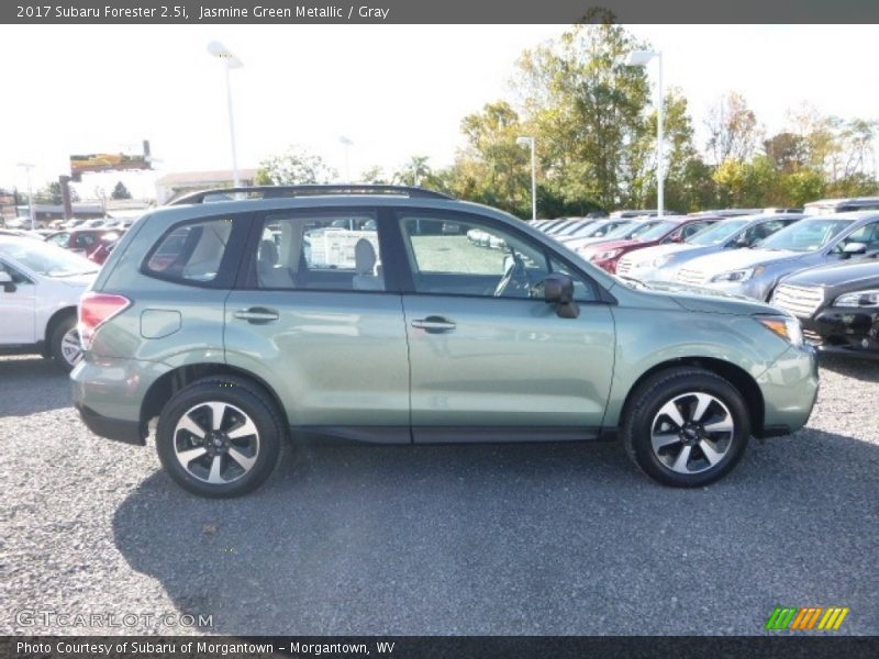 Jasmine Green Metallic / Gray 2017 Subaru Forester 2.5i