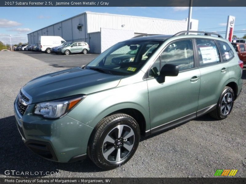 Jasmine Green Metallic / Gray 2017 Subaru Forester 2.5i