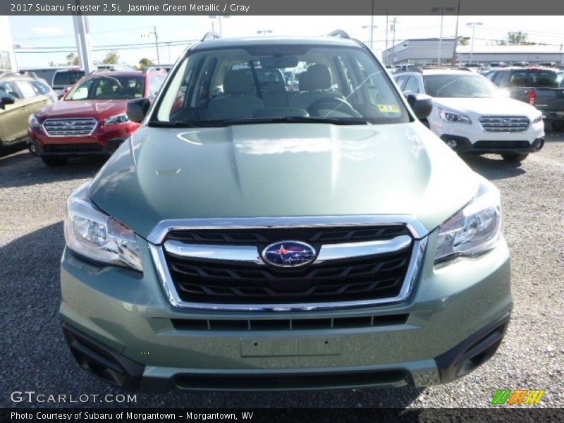 Jasmine Green Metallic / Gray 2017 Subaru Forester 2.5i