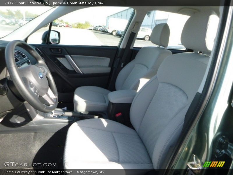 Jasmine Green Metallic / Gray 2017 Subaru Forester 2.5i