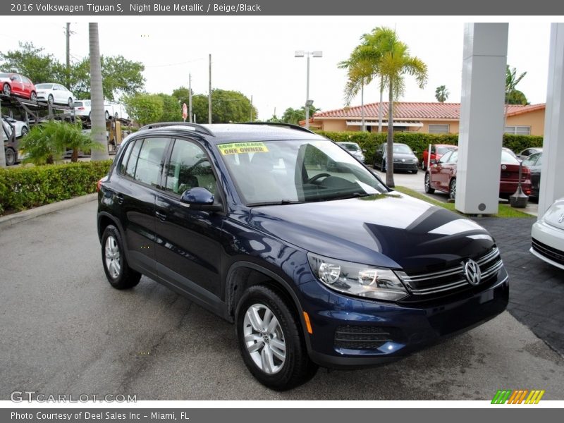 Night Blue Metallic / Beige/Black 2016 Volkswagen Tiguan S