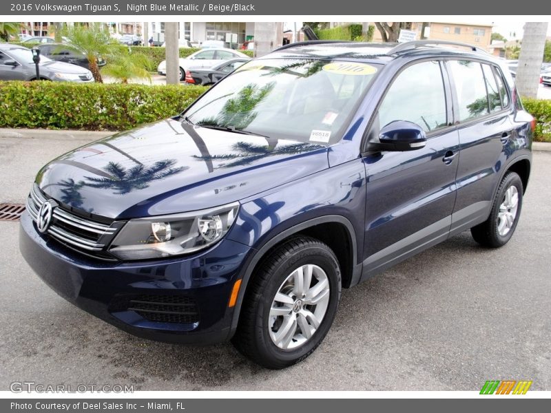 Night Blue Metallic / Beige/Black 2016 Volkswagen Tiguan S