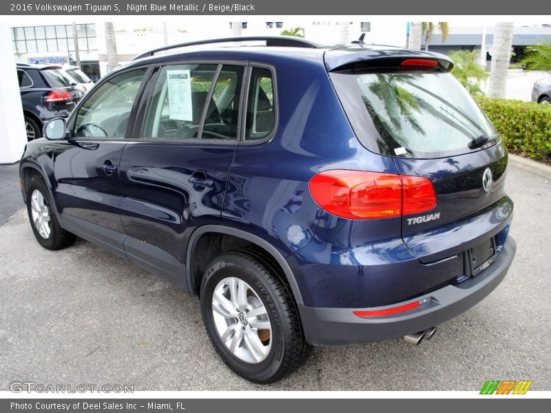 Night Blue Metallic / Beige/Black 2016 Volkswagen Tiguan S