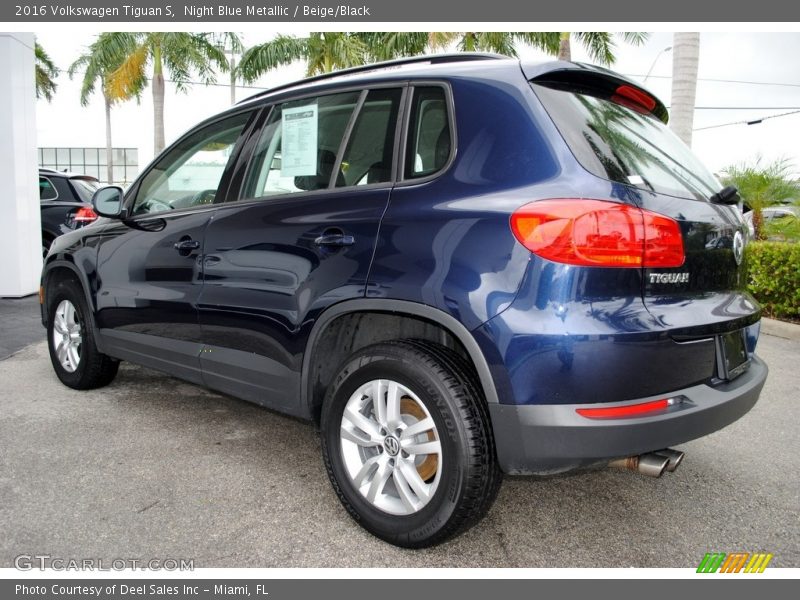 Night Blue Metallic / Beige/Black 2016 Volkswagen Tiguan S