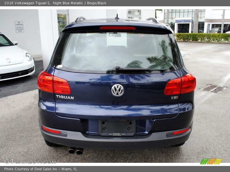 Night Blue Metallic / Beige/Black 2016 Volkswagen Tiguan S
