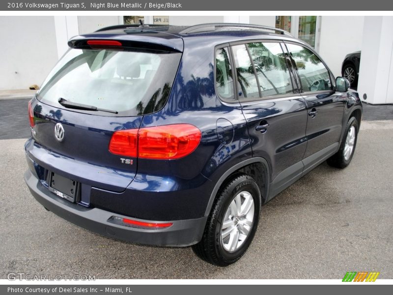 Night Blue Metallic / Beige/Black 2016 Volkswagen Tiguan S