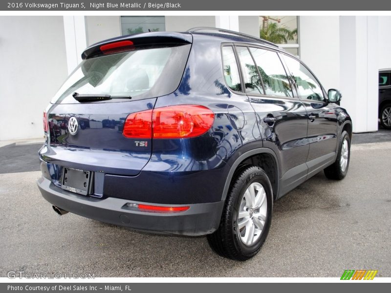 Night Blue Metallic / Beige/Black 2016 Volkswagen Tiguan S
