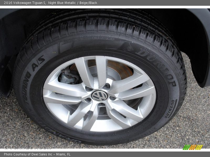 Night Blue Metallic / Beige/Black 2016 Volkswagen Tiguan S