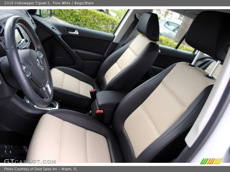 Pure White / Beige/Black 2016 Volkswagen Tiguan S
