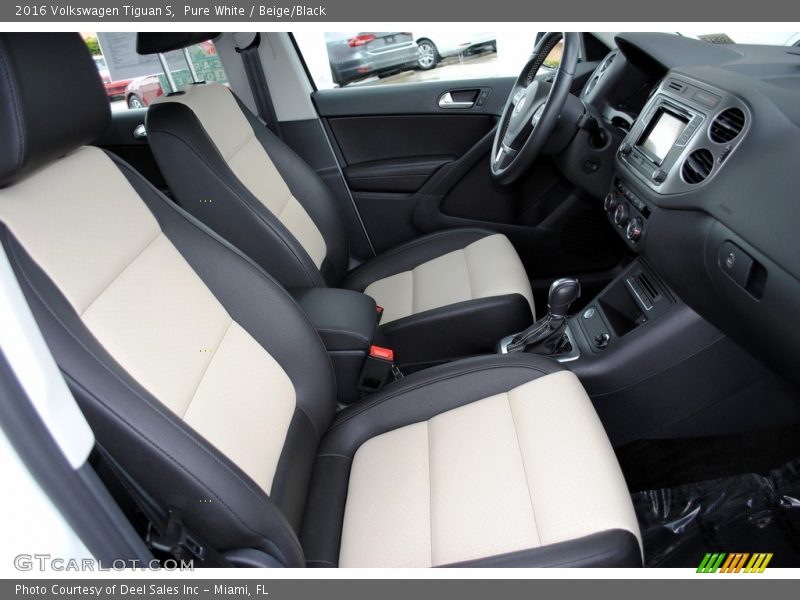 Pure White / Beige/Black 2016 Volkswagen Tiguan S
