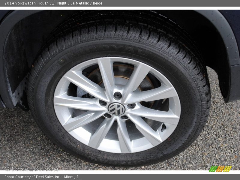 Night Blue Metallic / Beige 2014 Volkswagen Tiguan SE