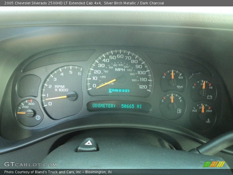 Silver Birch Metallic / Dark Charcoal 2005 Chevrolet Silverado 2500HD LT Extended Cab 4x4