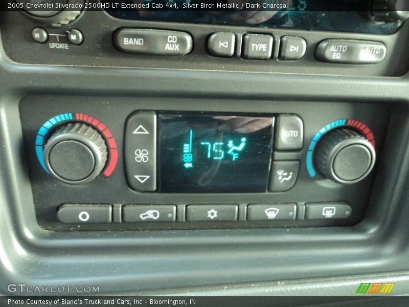 Silver Birch Metallic / Dark Charcoal 2005 Chevrolet Silverado 2500HD LT Extended Cab 4x4