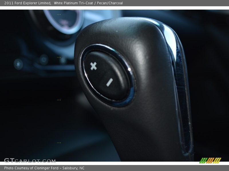 White Platinum Tri-Coat / Pecan/Charcoal 2011 Ford Explorer Limited