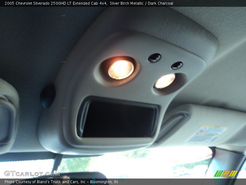 Silver Birch Metallic / Dark Charcoal 2005 Chevrolet Silverado 2500HD LT Extended Cab 4x4